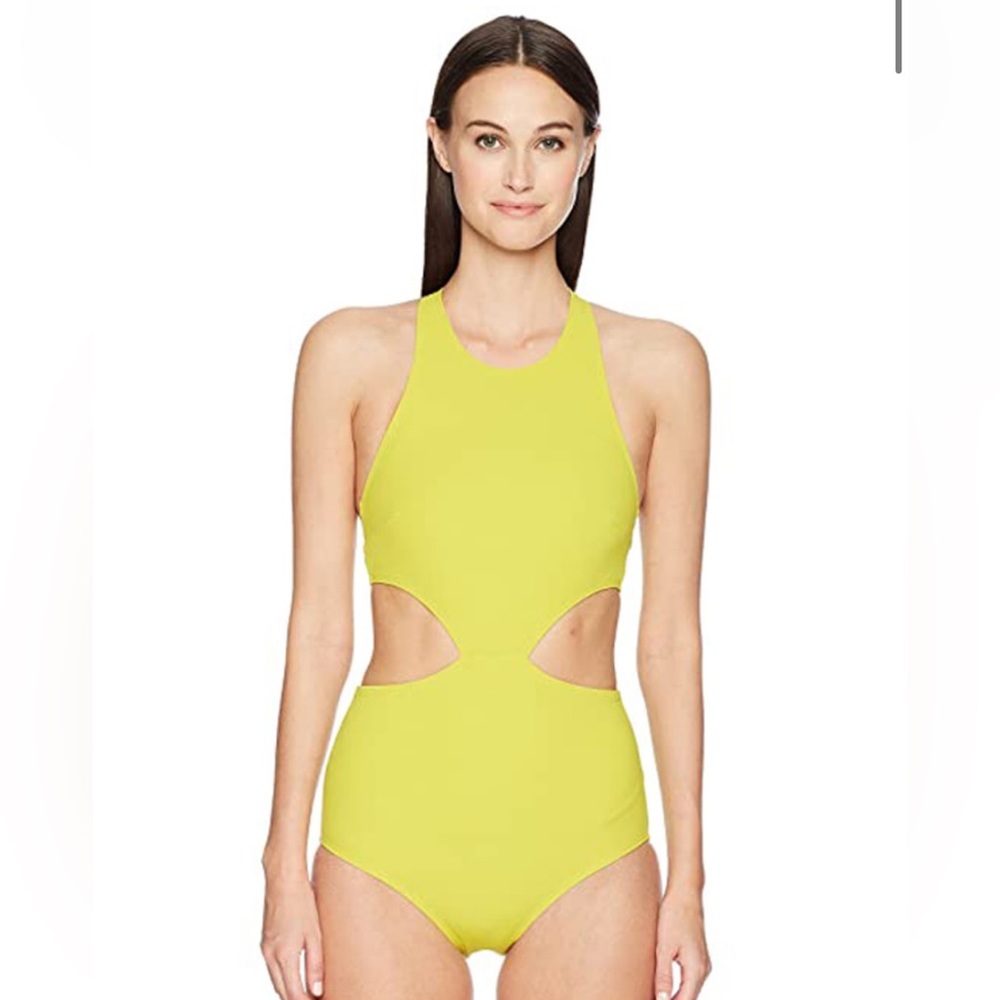 Flagpole Lynn one piece